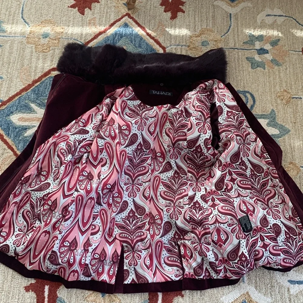 TAHARI Designer Velvet Genuine Fur coat jacket wine red purple M 8 $450 - Picture 9 of 12